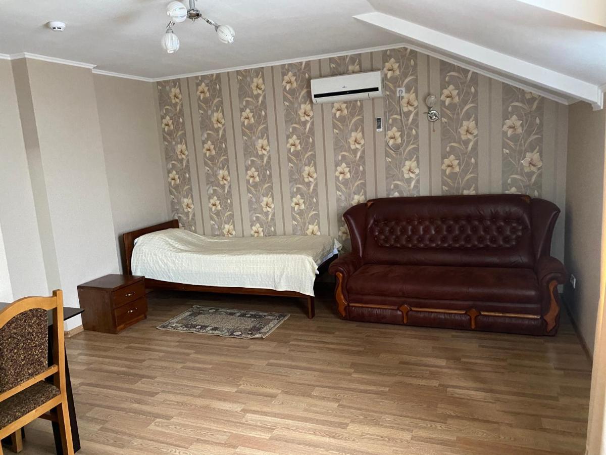 Hotel Гостинний Маєток Myla Exterior foto